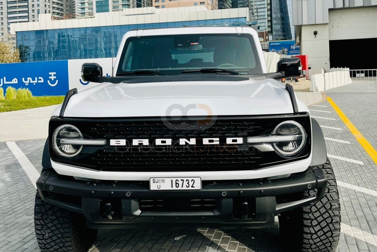 Beyaz Ford Bronco Wildtrak 2021