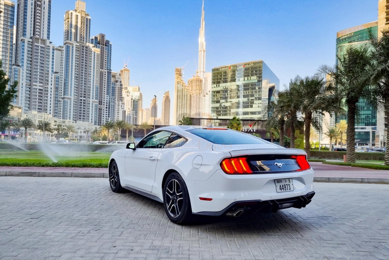 White Ford Mustang GT Kit Coupe V4 2021