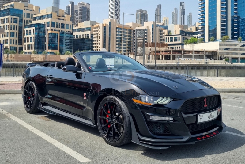 Black Ford Mustang Shelby GT500 Convertible V8 2022