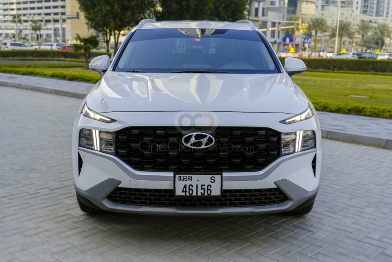 White Hyundai Santa Fe 2023