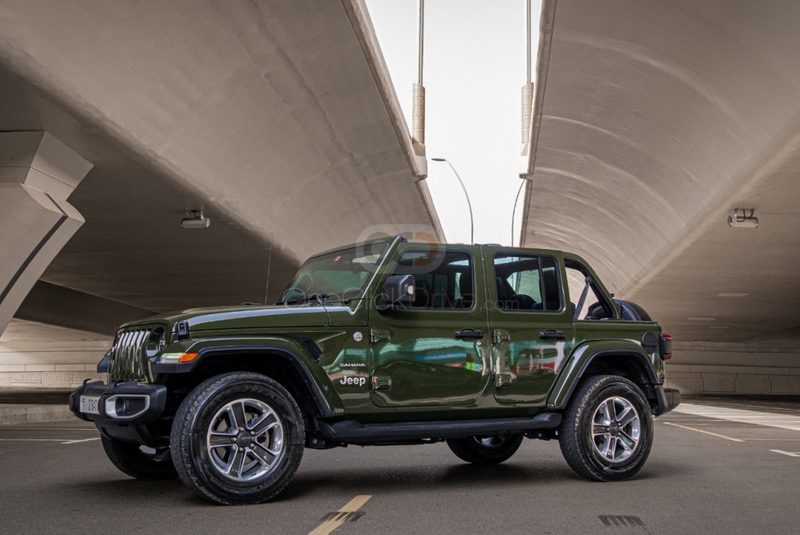 Verde Jeep Edizione Sahara illimitata di Wrangler 2022