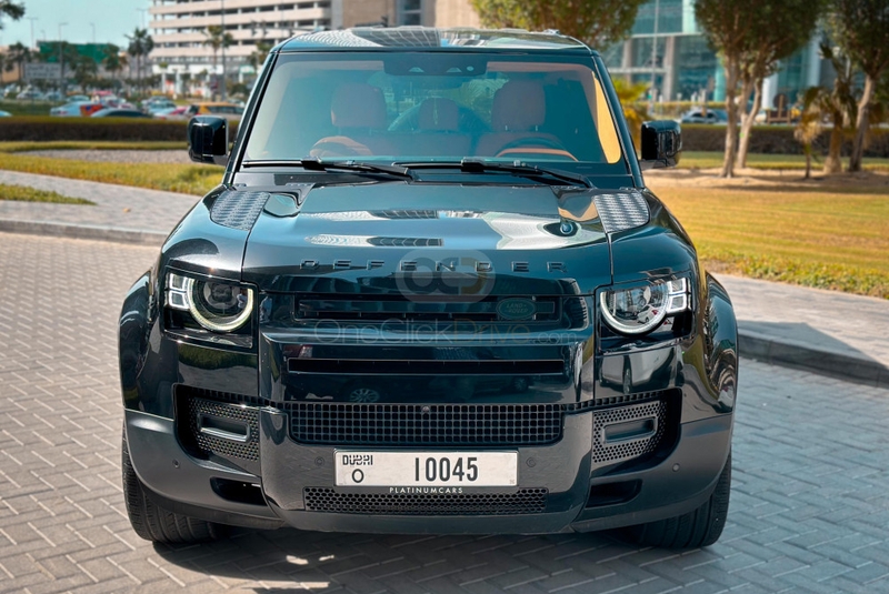 Black Land Rover Defender XS V6 2020