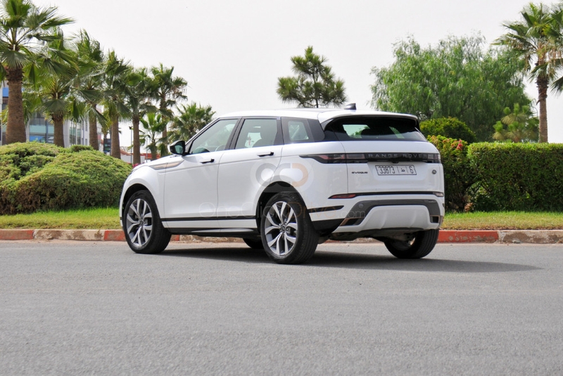 White Land Rover Range Rover Evoque 2023