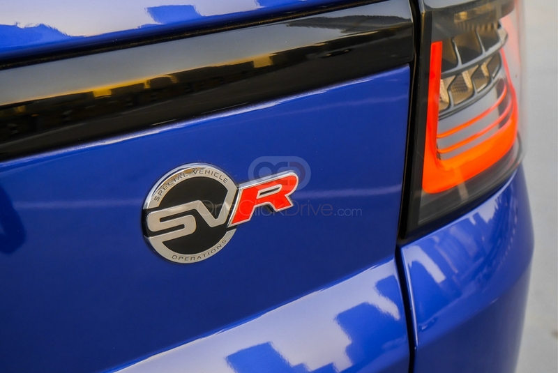 Geel Landrover Range Rover Sport SVR 2020