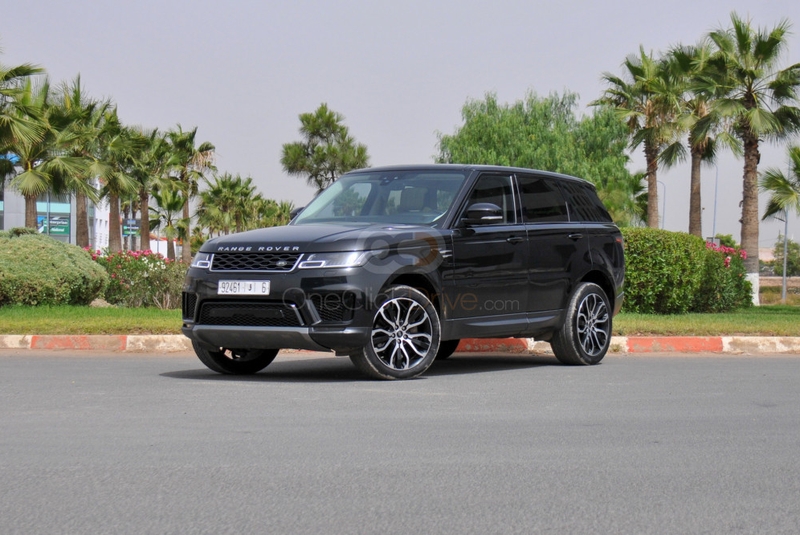 Black Land Rover Range Rover Sport 2021