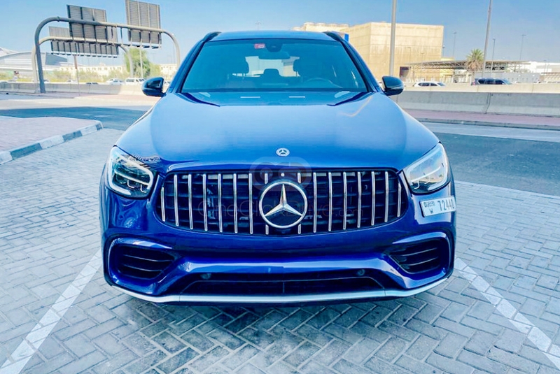 Blue Mercedes Benz GLC 300 2019