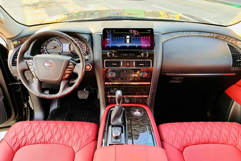 Nero Nissan Pattuglia 2019