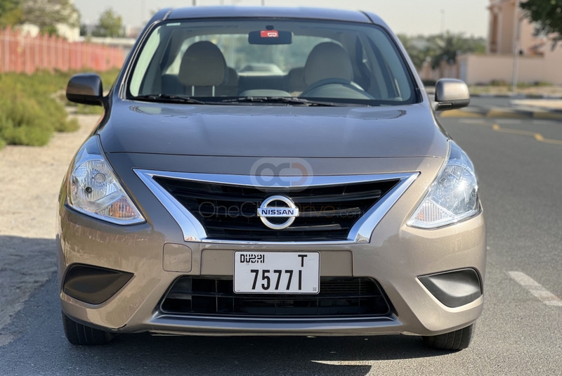 Champagne Gold Nissan Sunny 2020