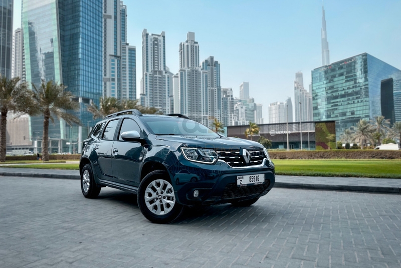 Gray Renault Duster 2023