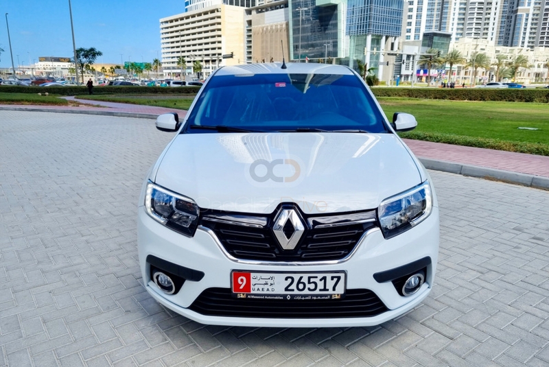 Weiß Renault Symbol 2022