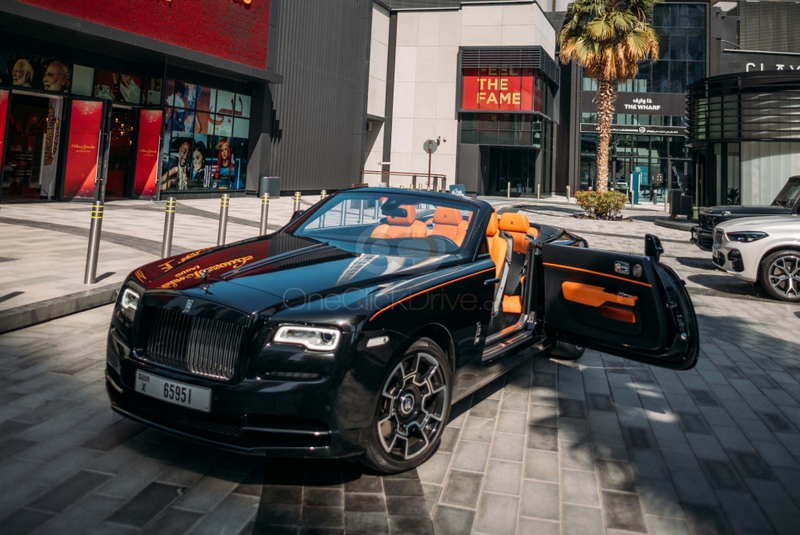 Weiß Rolls Royce Dawn Black-Abzeichen 2018