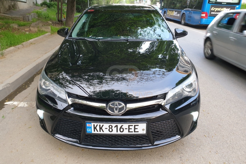 Black Toyota Camry 2014