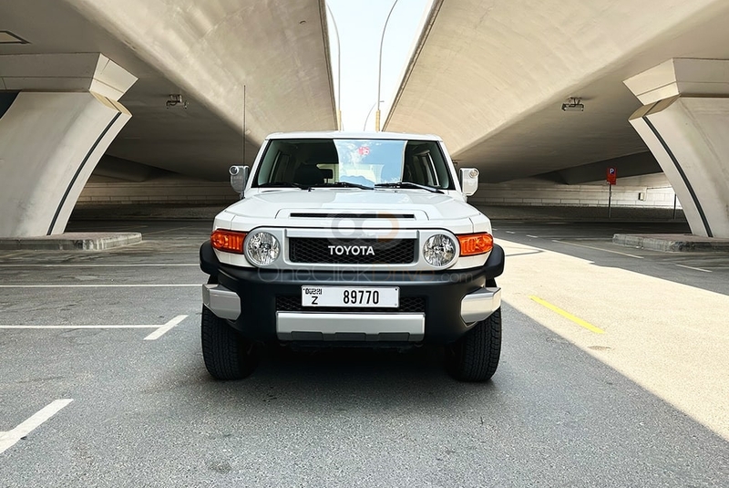 White Toyota FJ Cruiser 2023