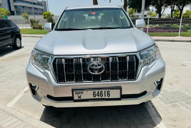 blanc Toyota Prado 2019