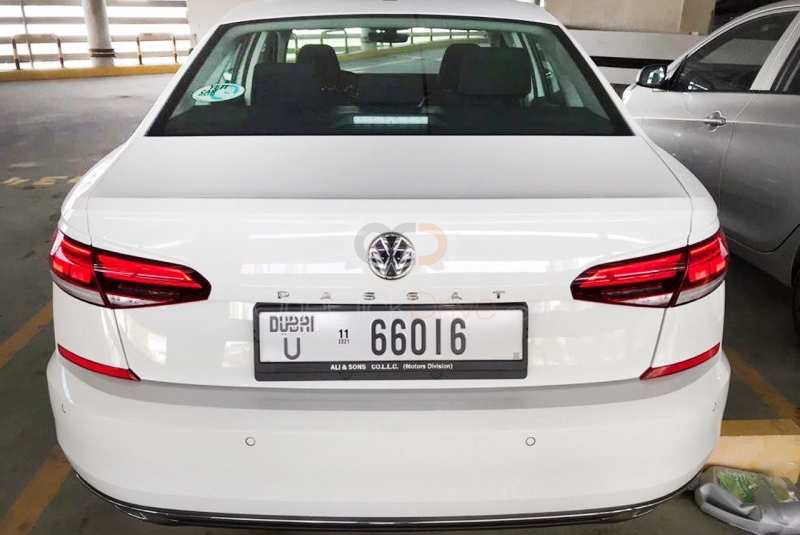 Weiß Volkswagen Passat 2020
