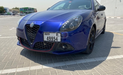 Blue Alfa Romeo Giulietta 2021