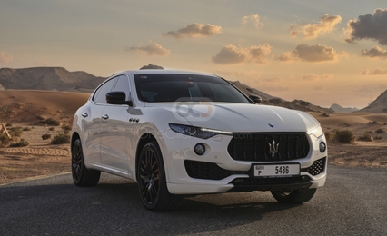White Maserati Levante S 2017