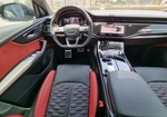 Nero Audi RS Q8  2022