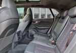Siyah Audi RS Q8 2020