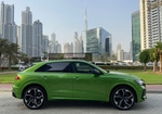 Verde Audi RS Q8 2021