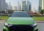 Verde Audi RS Q8  2021