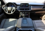 Koyu gri Chevrolet Tahoe LT 2022
