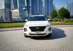 Weiß Hyundai Santa Fe 2020