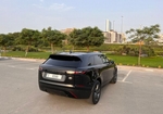 Black Land Rover Range Rover Velar 2021
