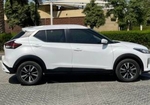 Blanco Nissan Patadas 2022