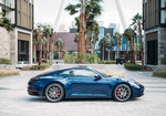 Blu Porsche 911 Carrera S 2021