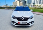 Weiß Renault Symbol 2022