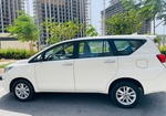 White Toyota Innova 2018