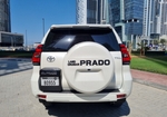 Weiß Toyota Prado 2022
