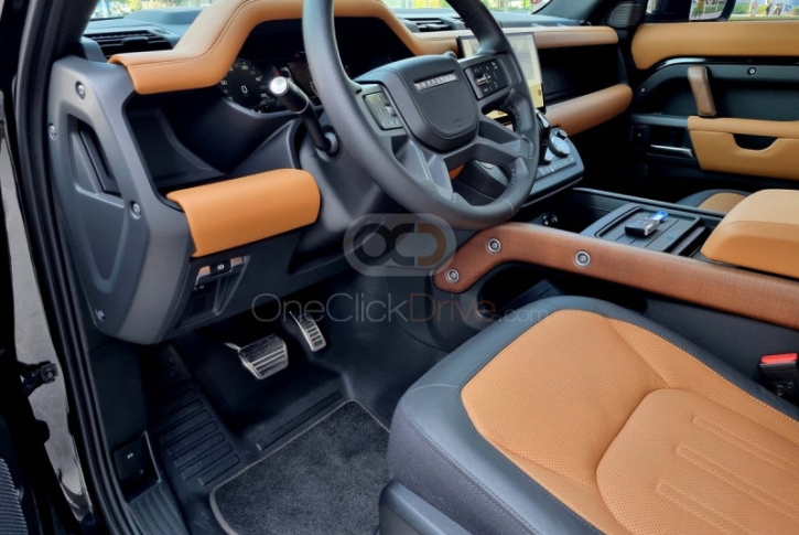 Land Rover Defender X V6 2023 mit Fahrer 3