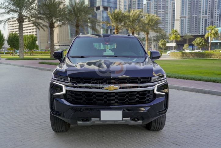 Chevrolet Suburban 2023 with Driver 2