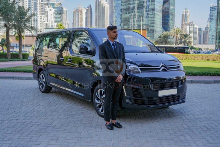 Citroen Spacetourer 2023 with Driver 1