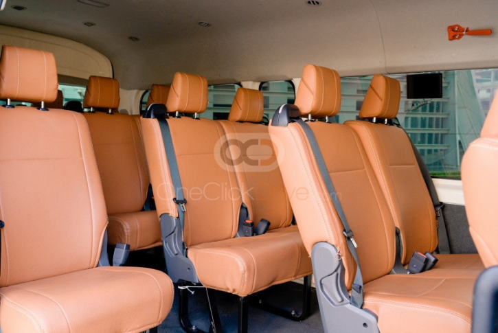 Toyota Hiace 2023 (11 pasajeros) 3