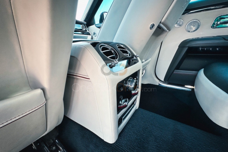 Rolls Royce Ghost 2023 4
