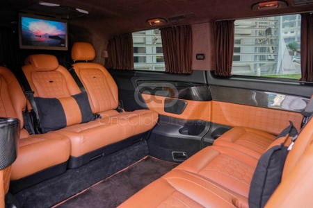 Mercedes Benz V klasse 2022 (Premium met 2 LCD's) 7 zitplaatsen