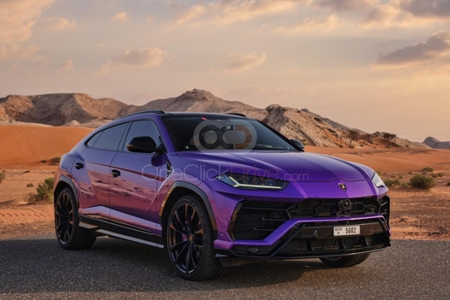 Lamborghini Urus Purple with Driver