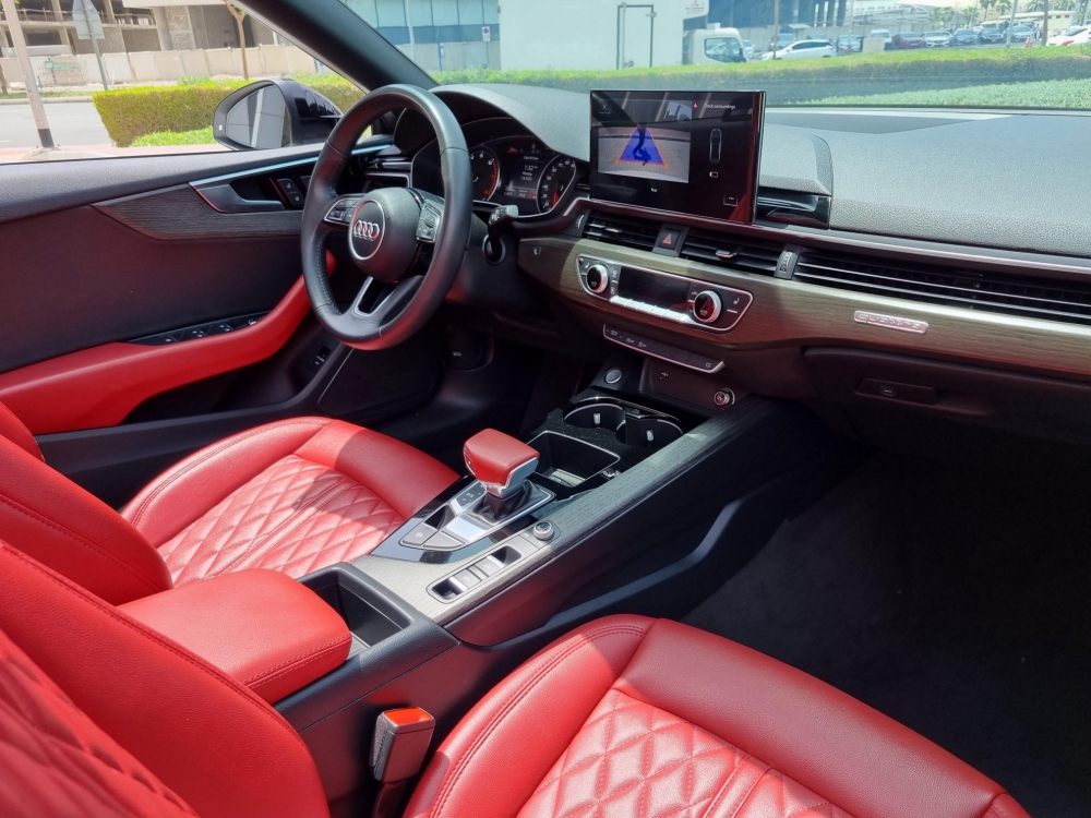 Weiß Audi A5 Cabrio 2020