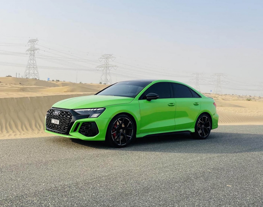 Verde Audi RS3 2023
