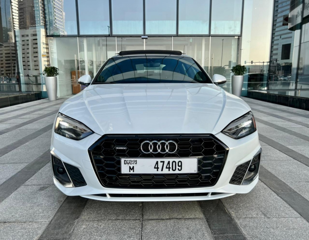 Location Audi A5 2021 dans Dubai