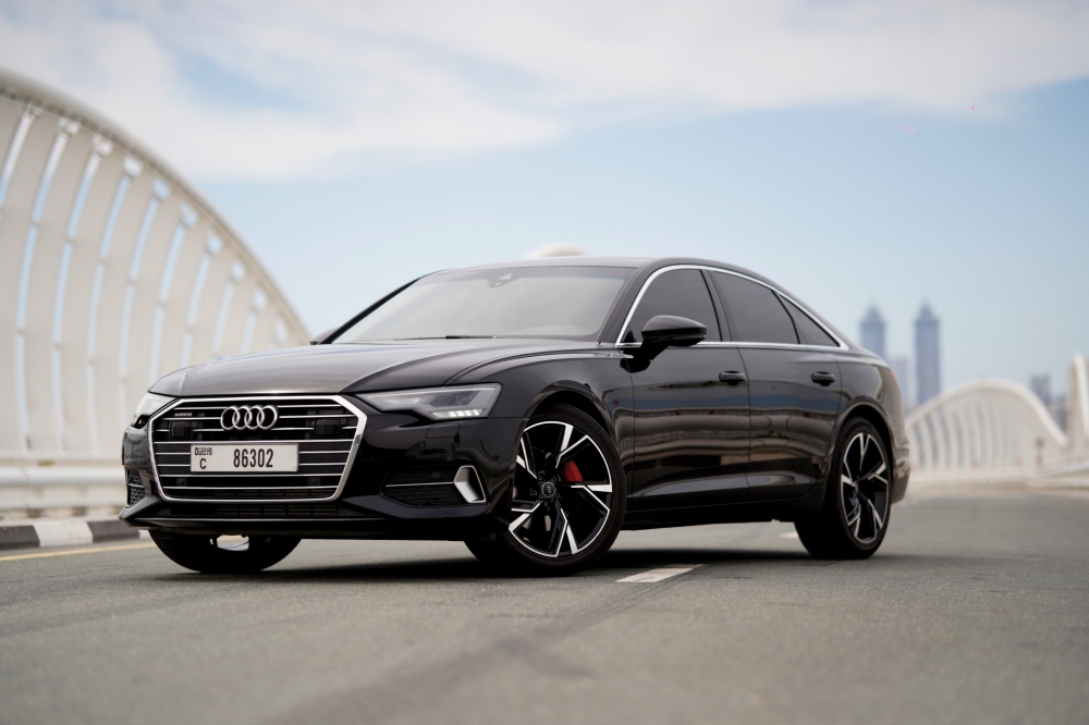zwart Audi A6 2020