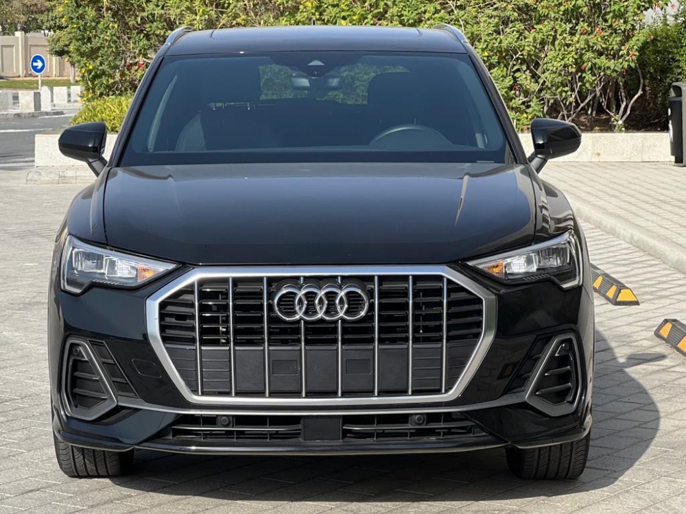 Black Audi Q3 2020