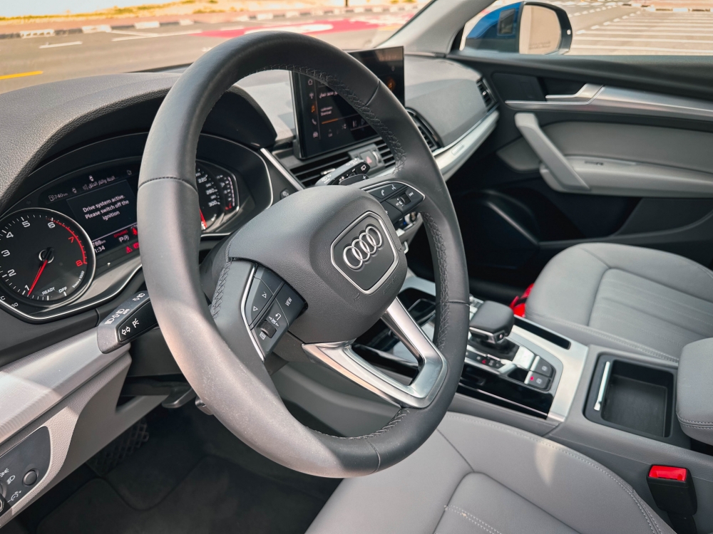 Blue Audi Q5 2024