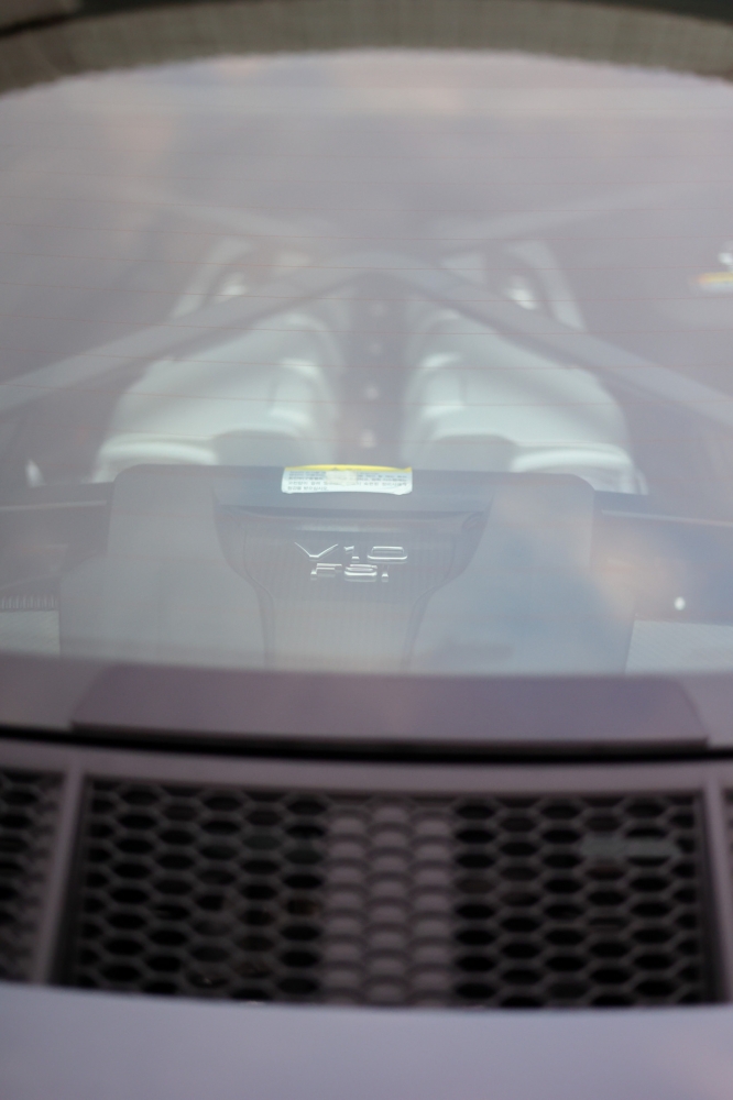 Blue Audi R8 Performance 2022