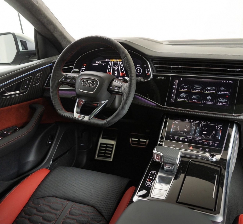 Blu Audi RS Q8 2022