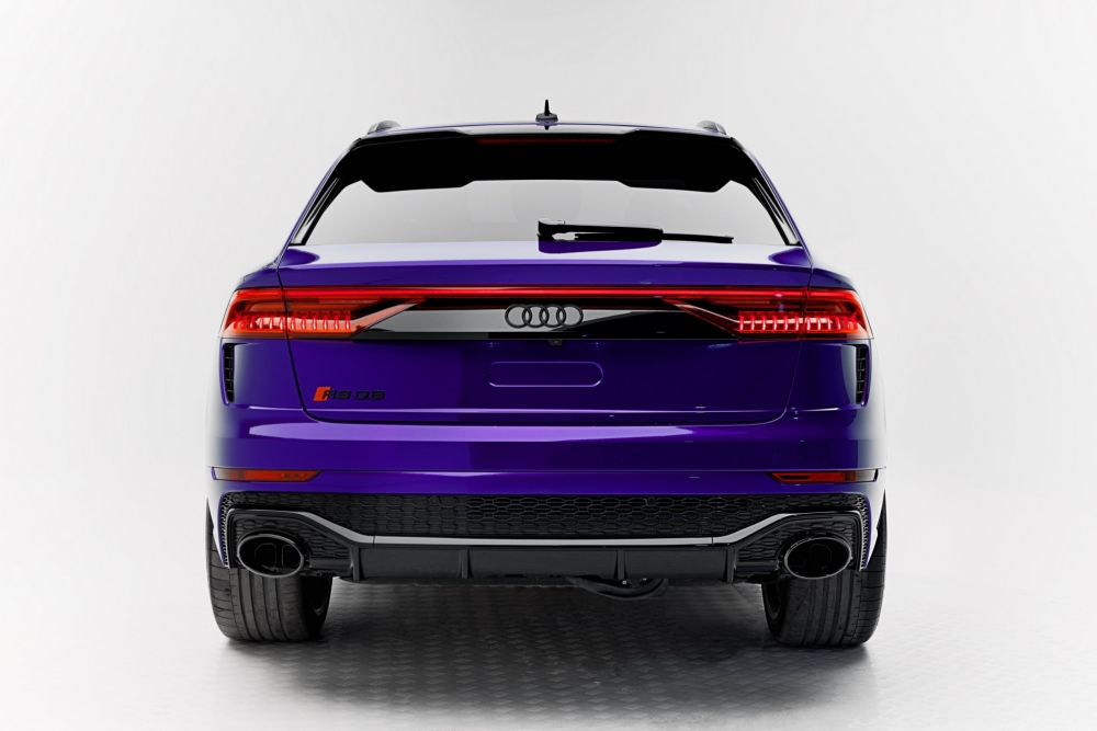 Purple Audi RS Q8 2021