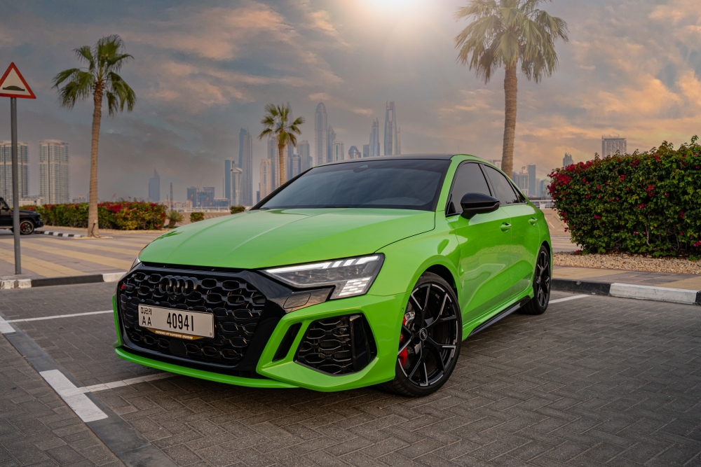 Verde Audi RS3 2024